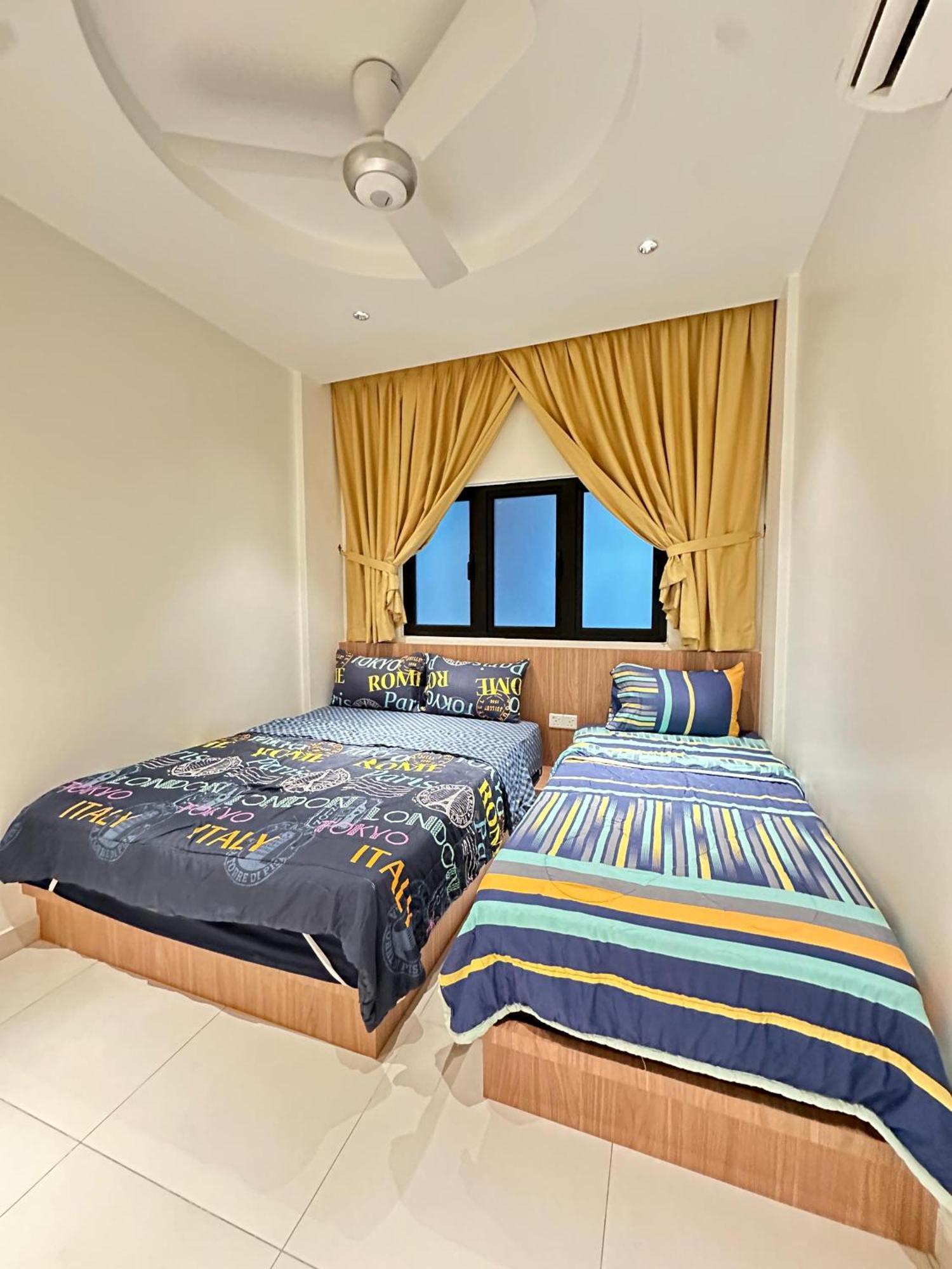 Newly Renovated Comfy Beachfront View At Seri Bulan بورت ديكسون المظهر الخارجي الصورة